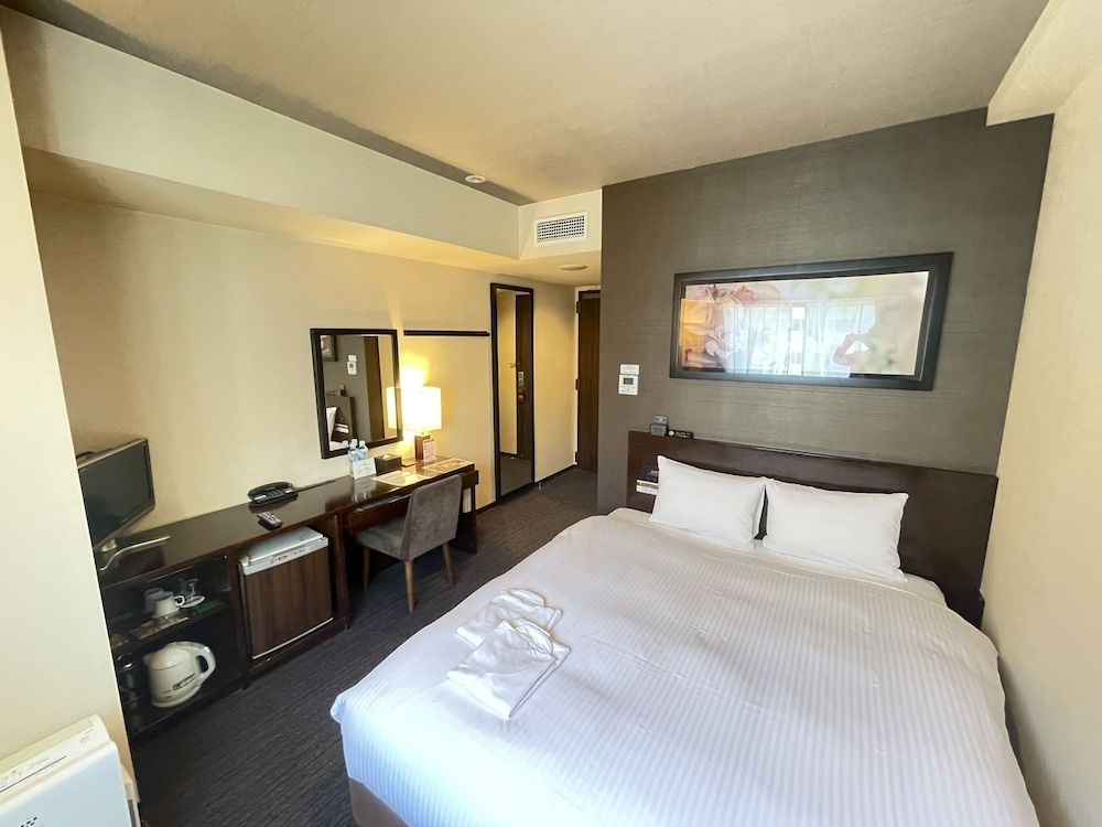 Standard Double Room, Smoking