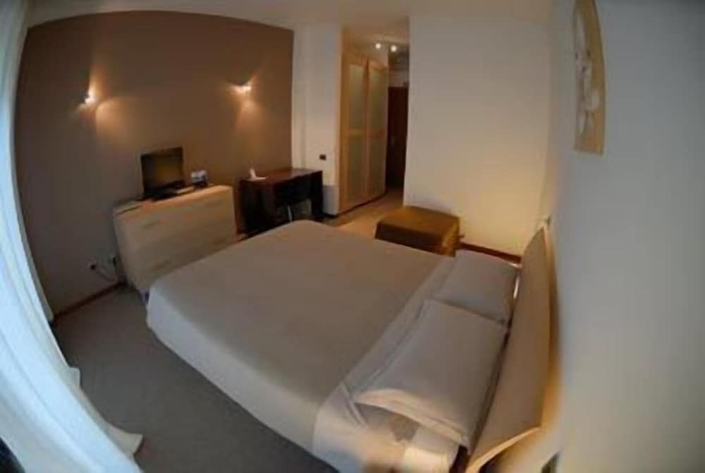 Medi Garden Resort Triple Room 2