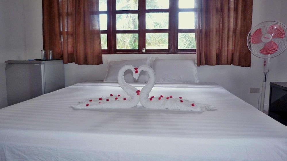 Romantic Beach Villas Siargao Island Standard Double Room, 1 Bedroom 3