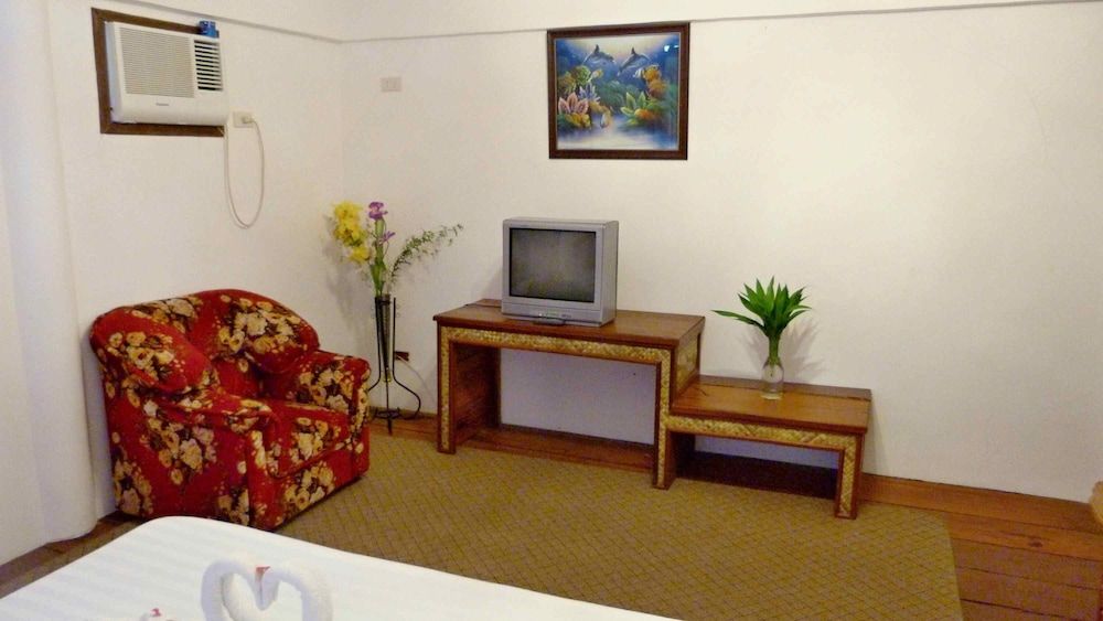 Romantic Beach Villas Siargao Island Standard Double Room, 1 Bedroom 9