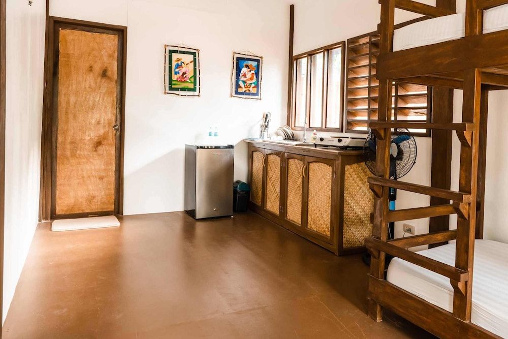 Romantic Beach Villas Siargao Island Family Apartment, 1 Bedroom (100m from main resort) 9