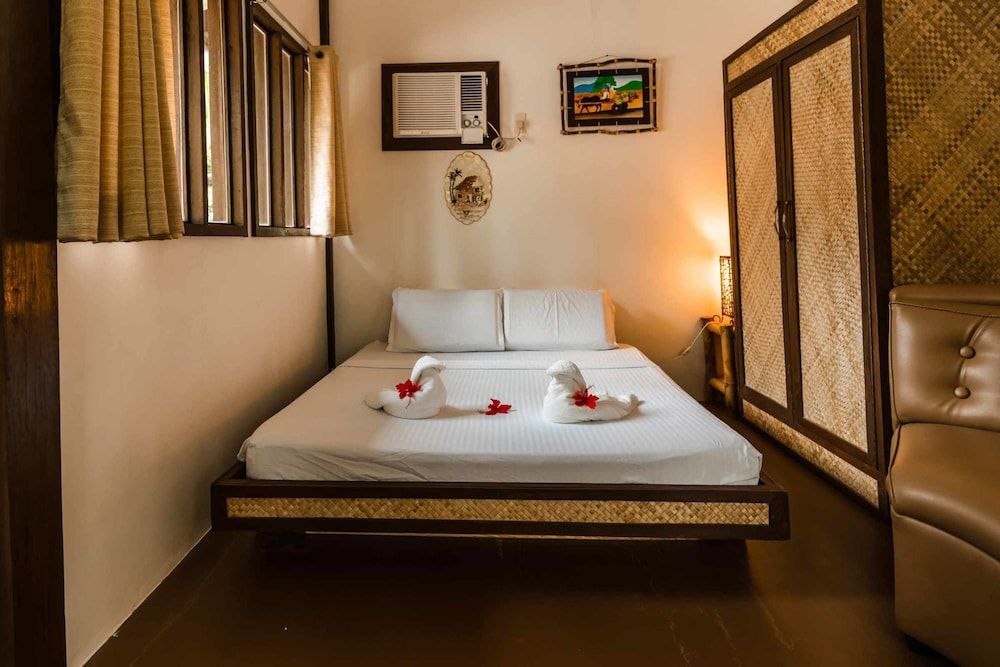 Romantic Beach Villas Siargao Island Family Apartment, 1 Bedroom (100m from main resort)