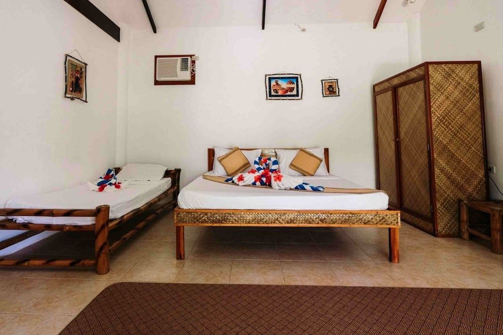Romantic Beach Villas Siargao Island Deluxe Double Room, 1 Bedroom 3