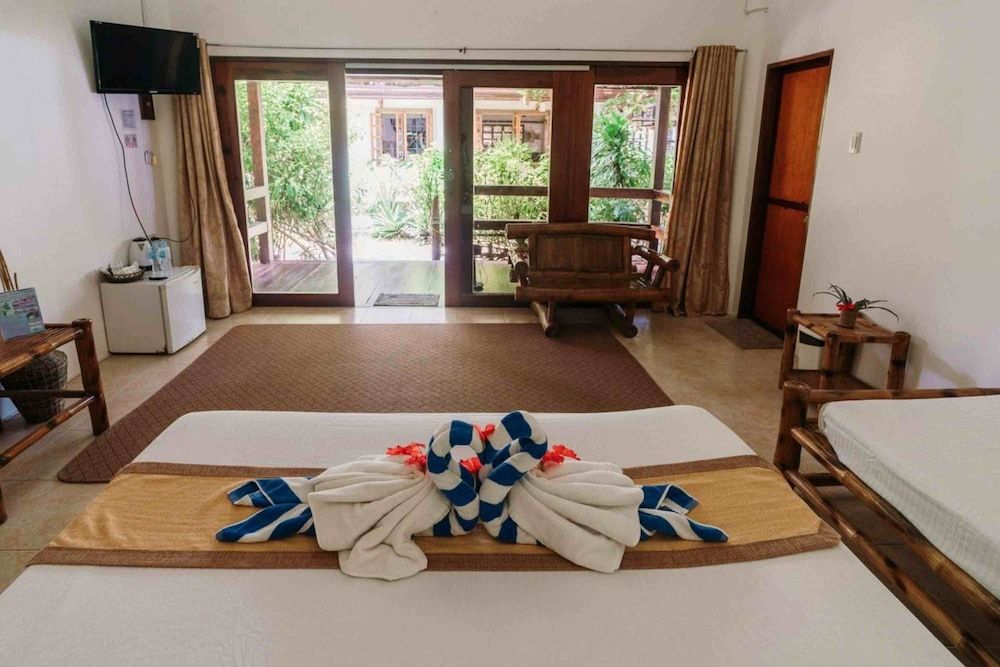 Romantic Beach Villas Siargao Island Deluxe Double Room, 1 Bedroom 5