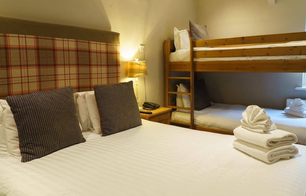 The Angel of Corbridge Limited Suite, Ensuite ( Double Bed & Bunk Bed)