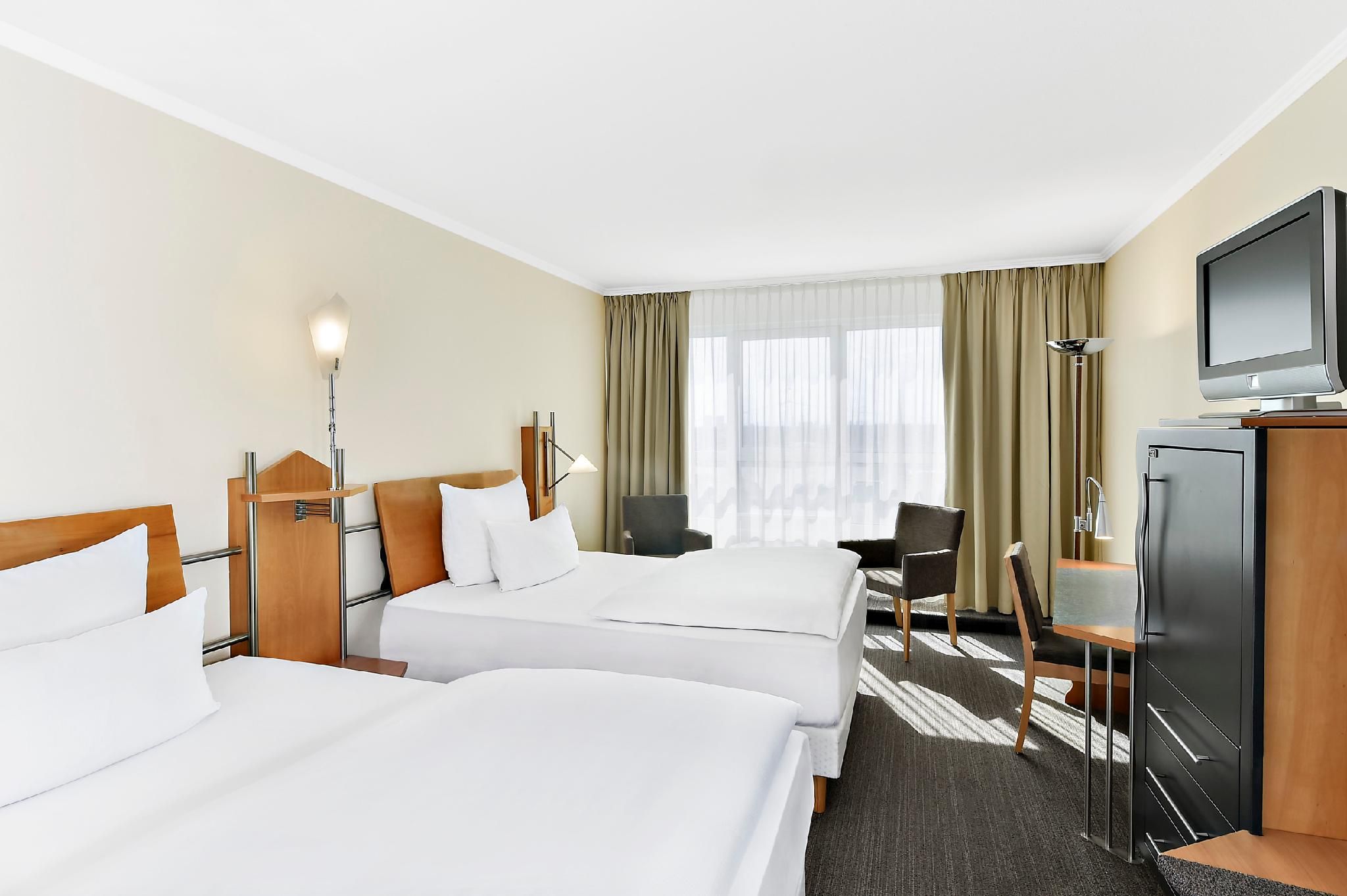 NH Mannheim Viernheim Superior Double Room with Two Beds