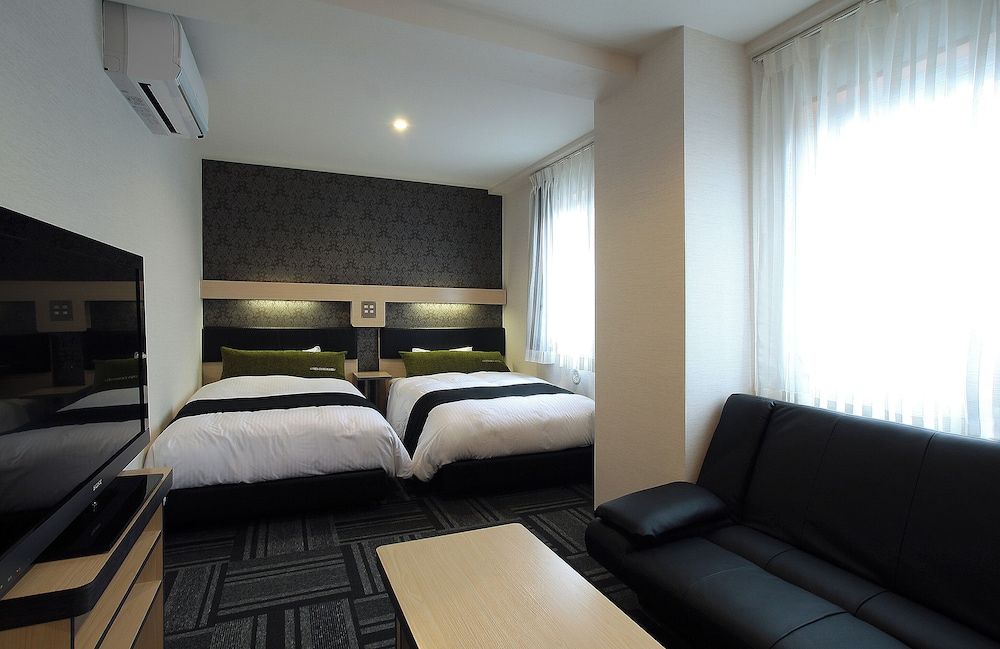 Executive Room, Smoking
