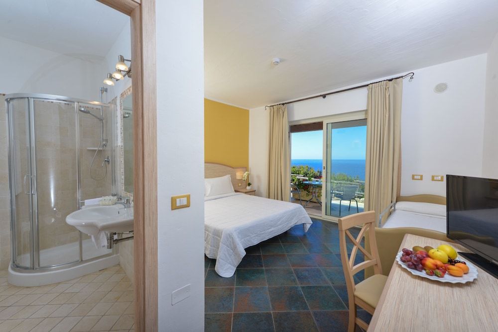 Family Triple Room