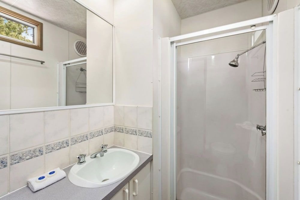 Discovery Parks - Clare Superior 2 Bedroom Cabin - Sleeps 5 5