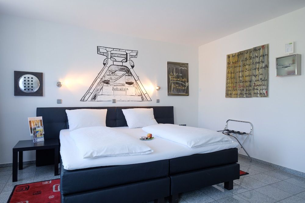 Art Hotel Körschen Standard Double Room 8