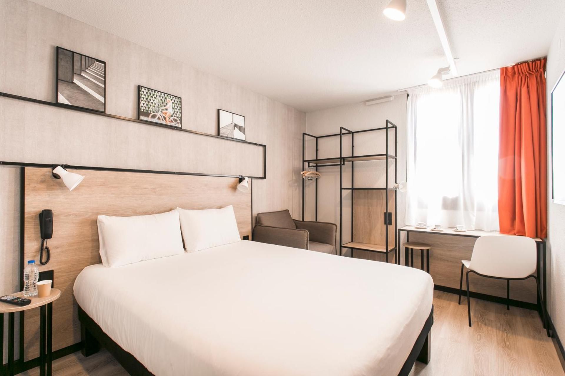 Standard Room with 1 Double Bed and 1 Sofa-Bed