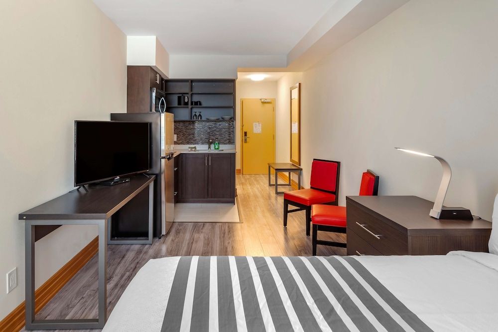 SureStay Plus Hotel by Best Western Kincardine Standard Room, 1 Twin Bed, Non Smoking, Kitchen