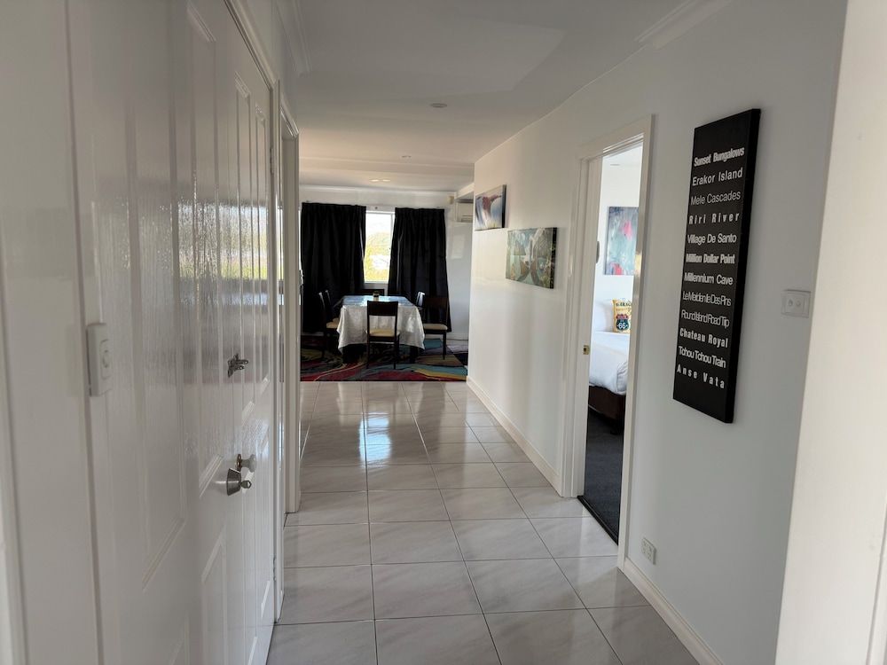 Crest Motor Inn Basic Apartment 4