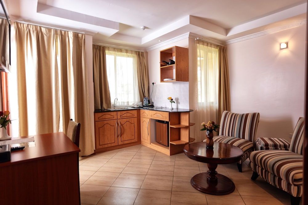 Longview Suites Executive Studio Suite 22