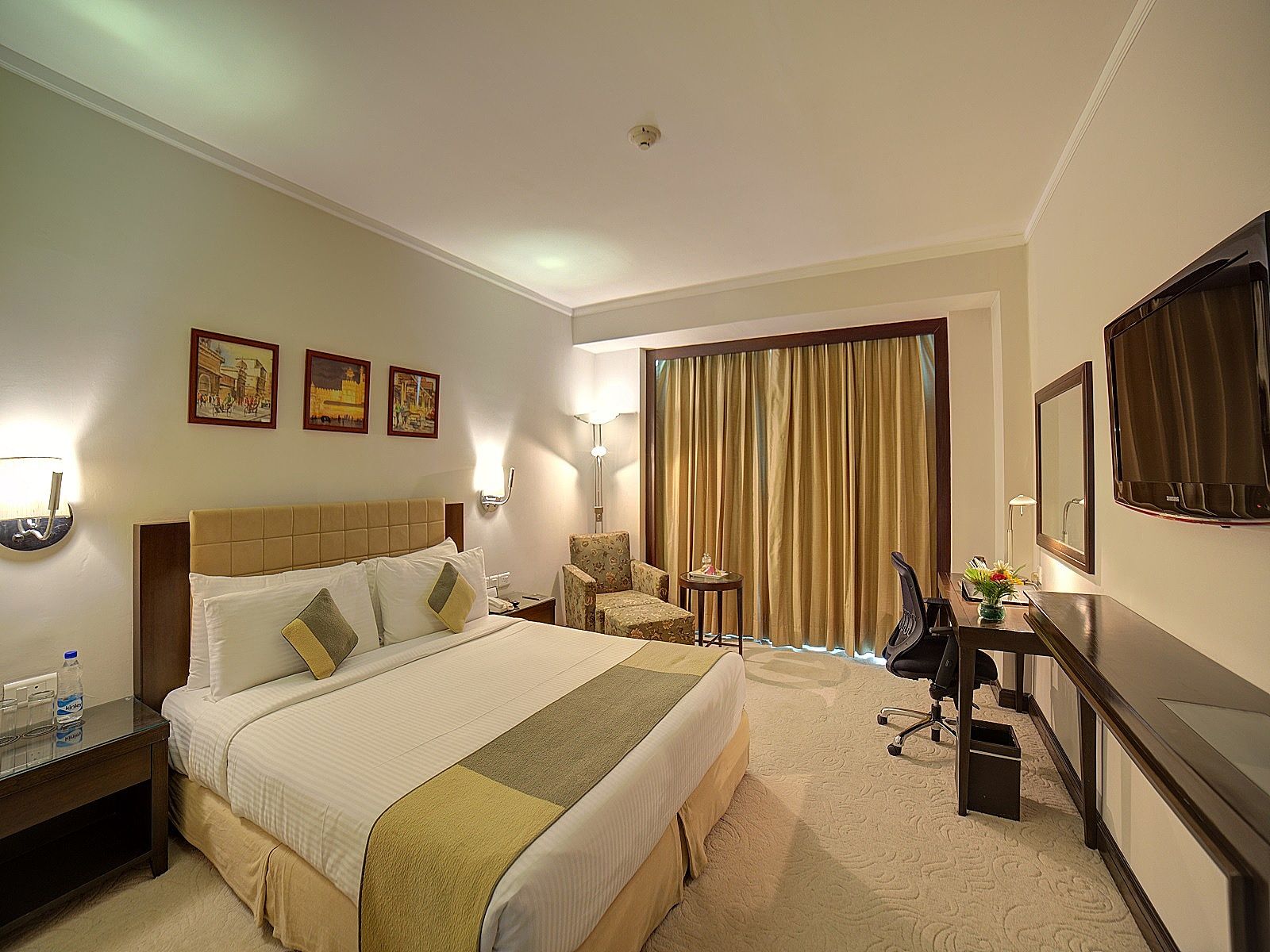 Superior Room with Breakfast