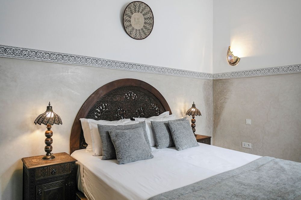 Riad Elnoujoum Superior Room, Courtyard View 5