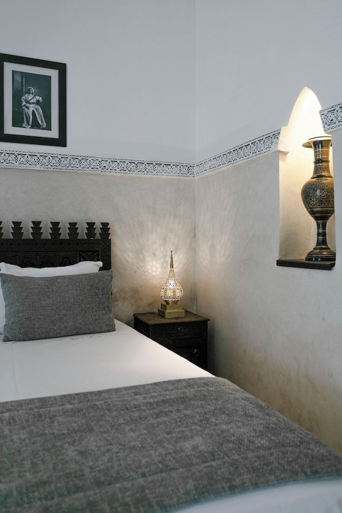 Riad Elnoujoum Superior Room, Courtyard View 7