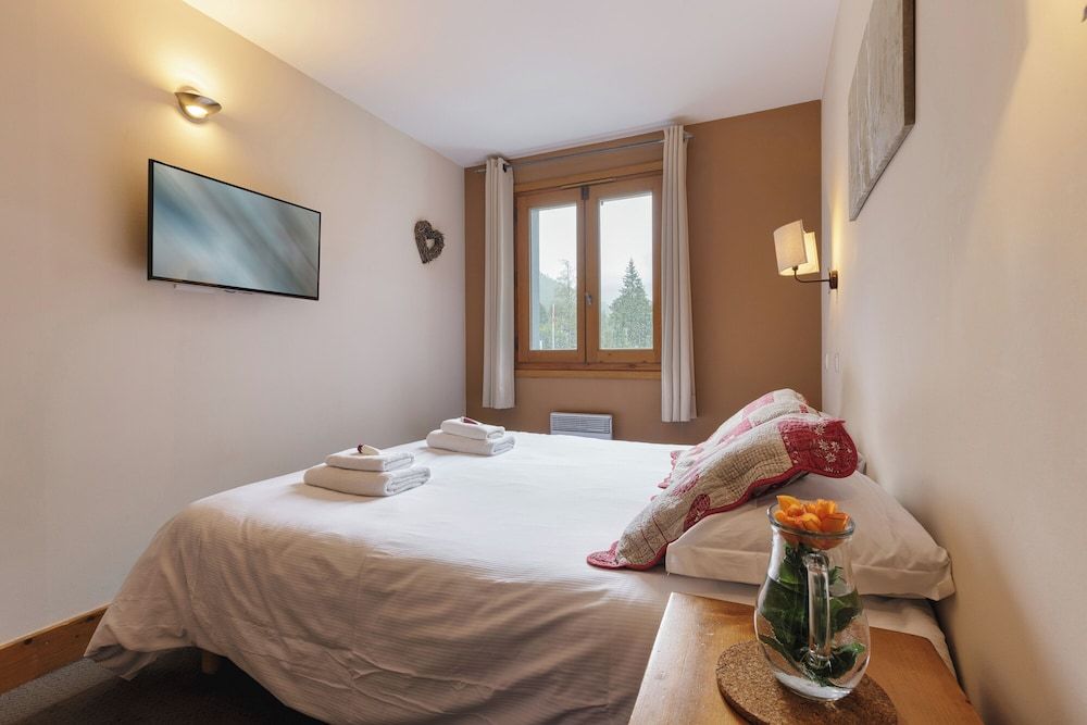 Family Apartment, 2 Bedrooms (Vallorcine Balme 11 ski in / ski out)