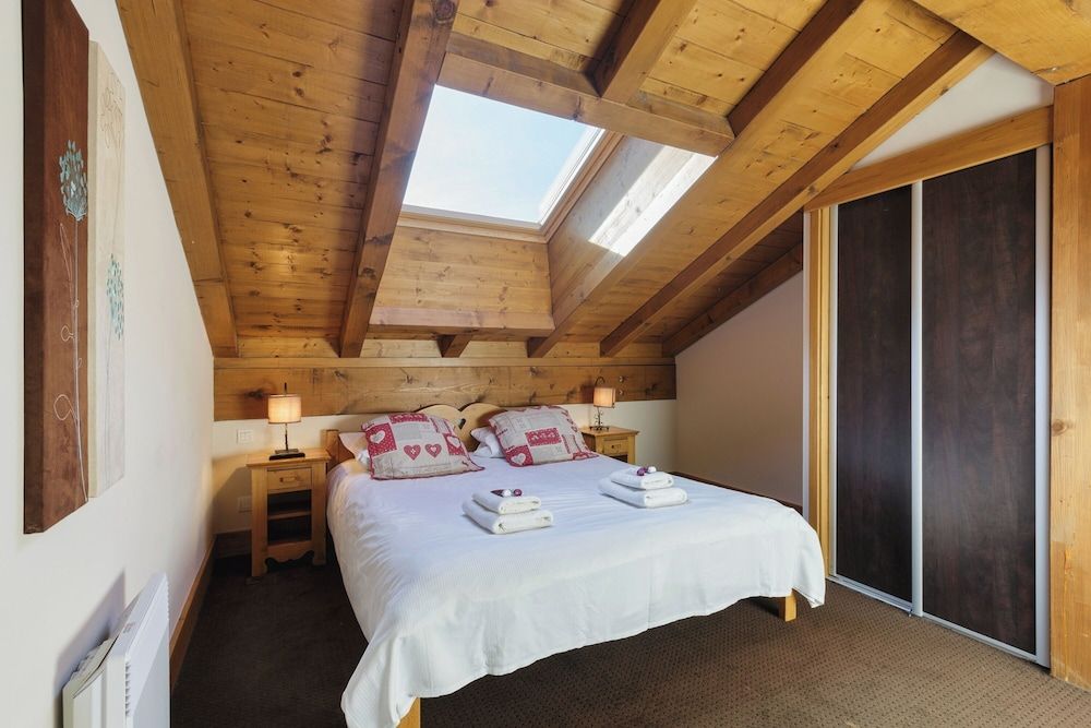 Family Apartment, 4 Bedrooms (Vallorcine Balme 22 ski in / ski out)