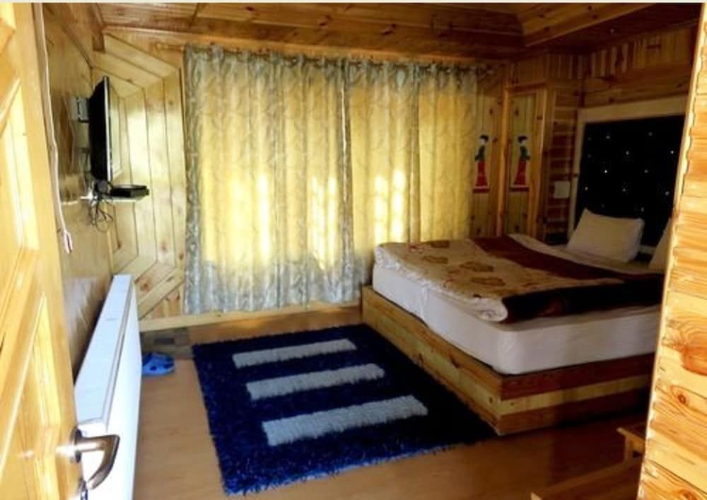 undefined TIH Hotel Nezer Holiday Inn 10