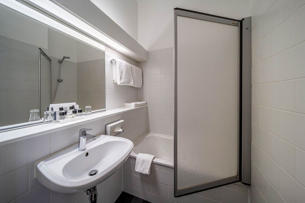 The Rosendale Twin Room 3