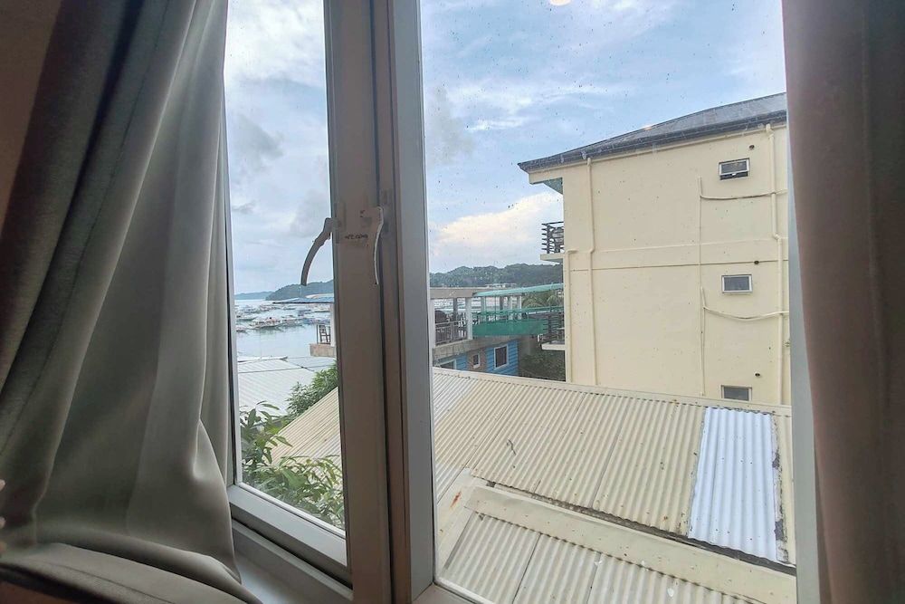 A Place to Remember El Nido Palawan Deluxe Double Room 4
