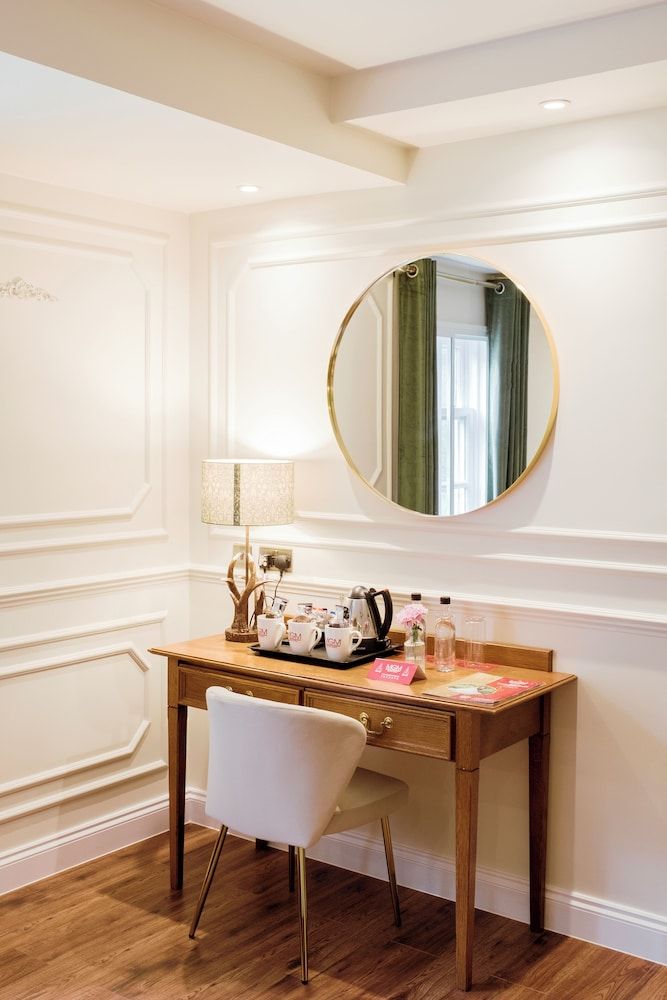 Muthu Clumber Park Hotel and Spa Triple Room 4