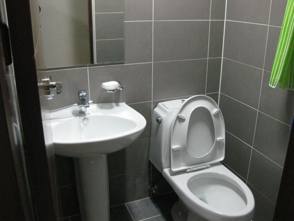 undefined Laketel 10