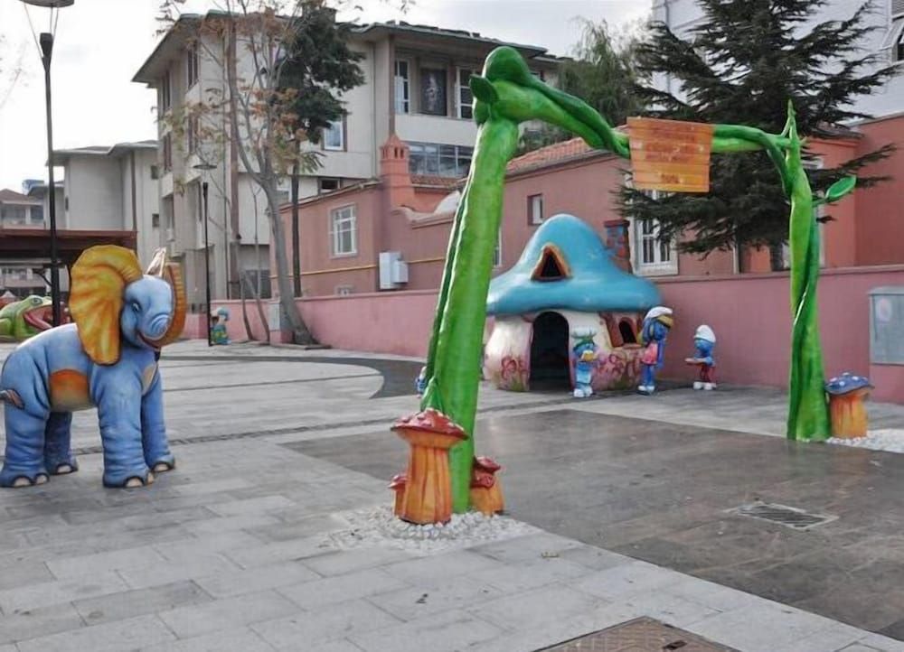 Children's Play Area