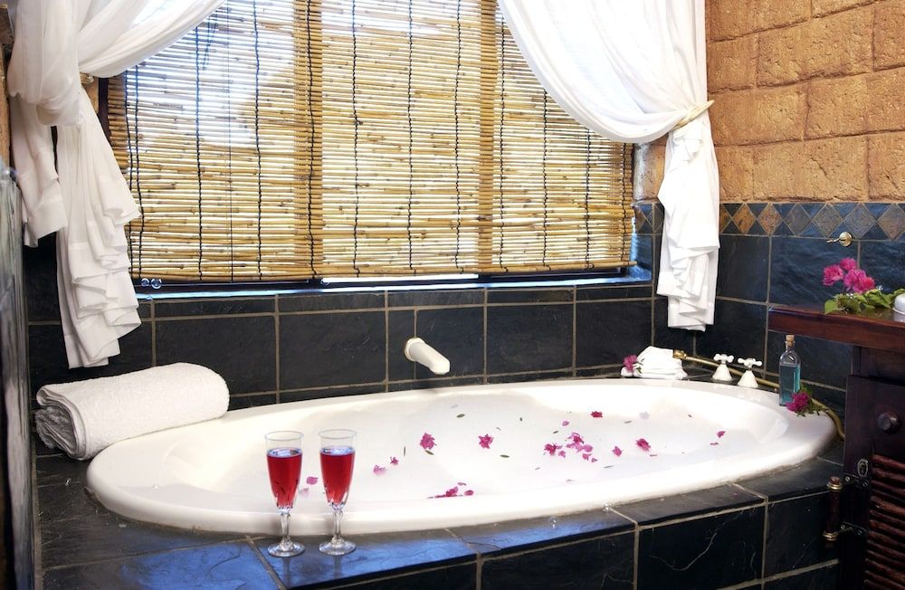 Zwahili Game Lodge & Spa Classic Double Room 2