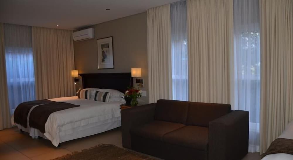 Family Room (50)