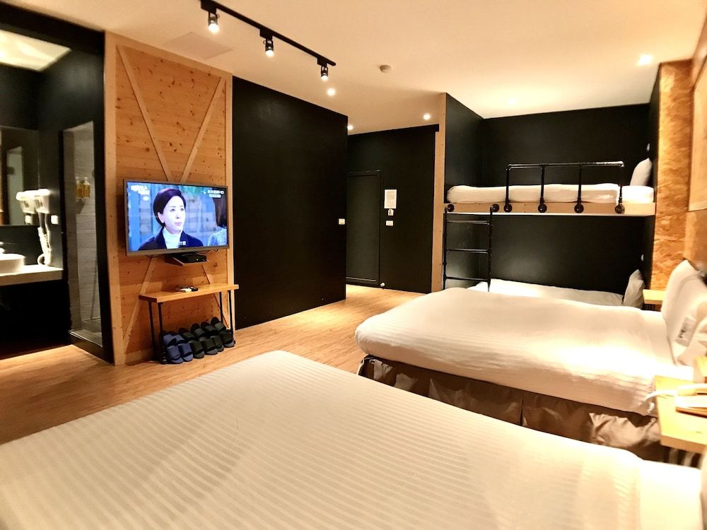 Martin Wales Hotel Kenting Family Room, 1 Bedroom, 2 Bathrooms (6 people ) 2