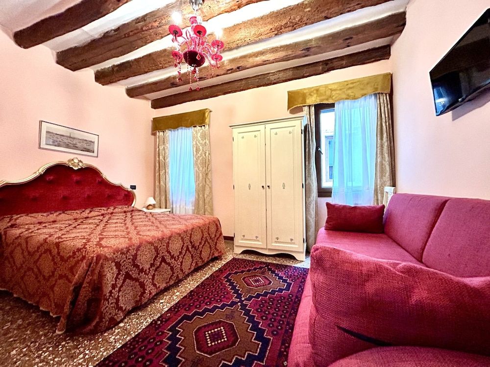 undefined Alloggi Serena