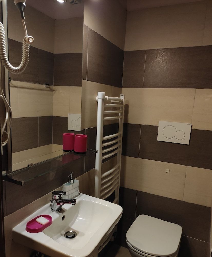 Alloggi Serena Standard Double Room, Private Bathroom 15