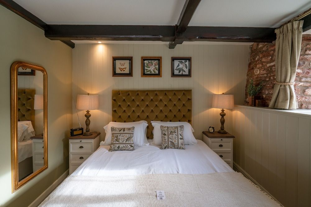 Ring O Bells Standard Double Room, 1 Double Bed, Ensuite, Garden View 5