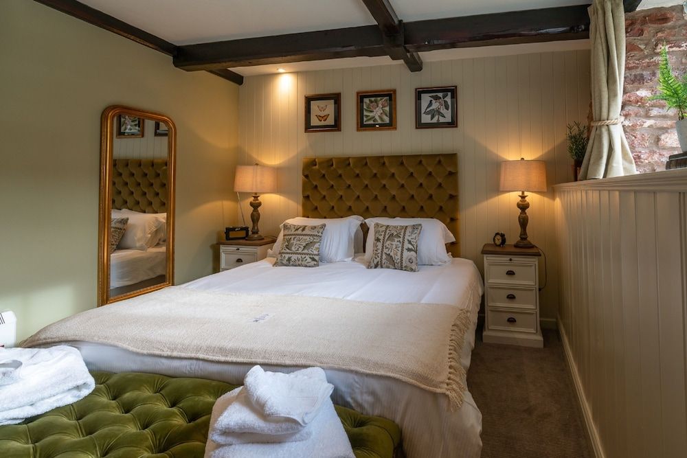 Ring O Bells Standard Double Room, 1 Double Bed, Ensuite, Garden View 3