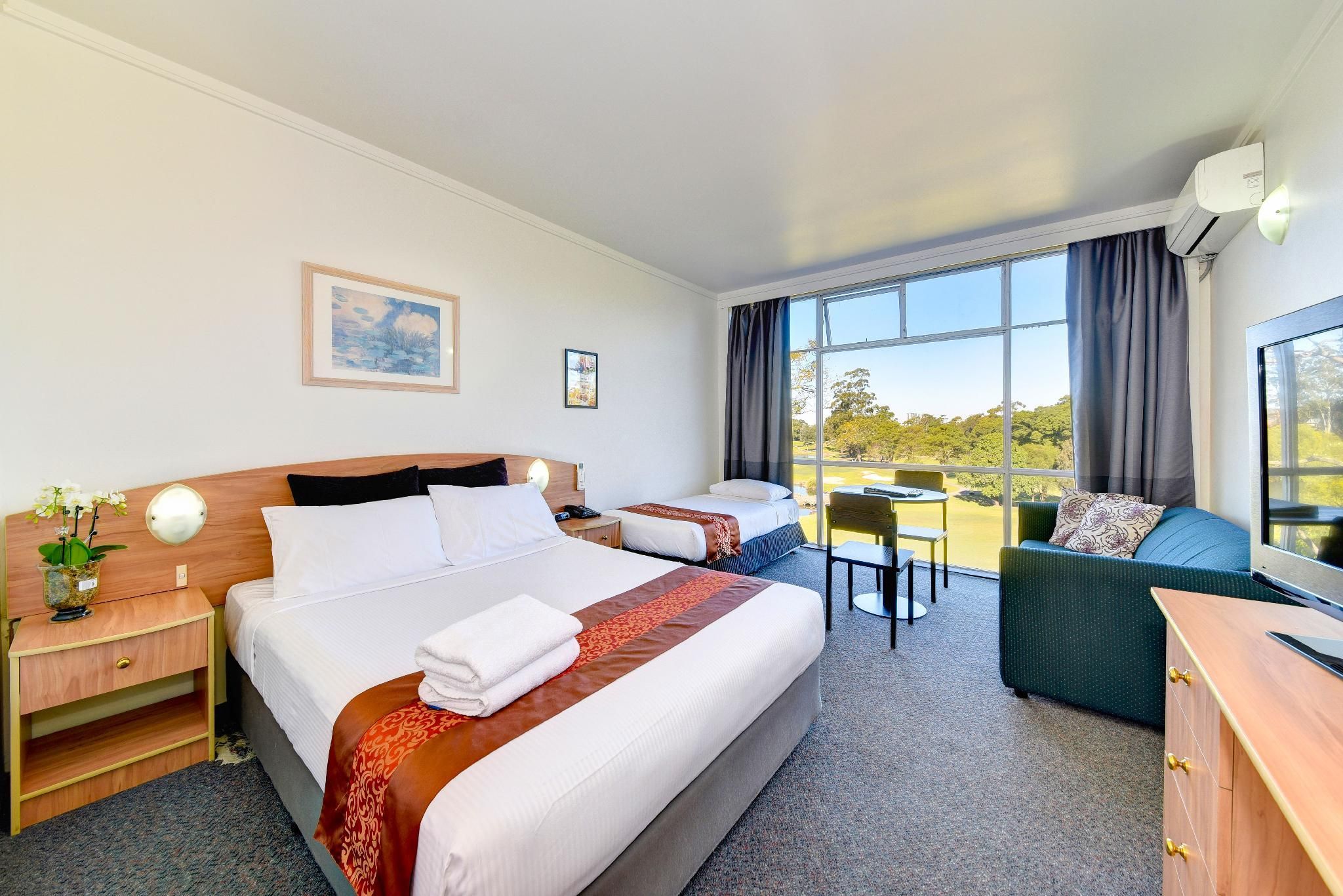 Deluxe Twin Rooms