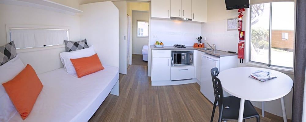 Discovery Parks - Pambula Beach Economy Cabin - Sleeps 3 3