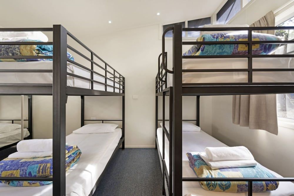 Discovery Parks - Pambula Beach Superior 2 Bedroom Cabin - Sleeps 6