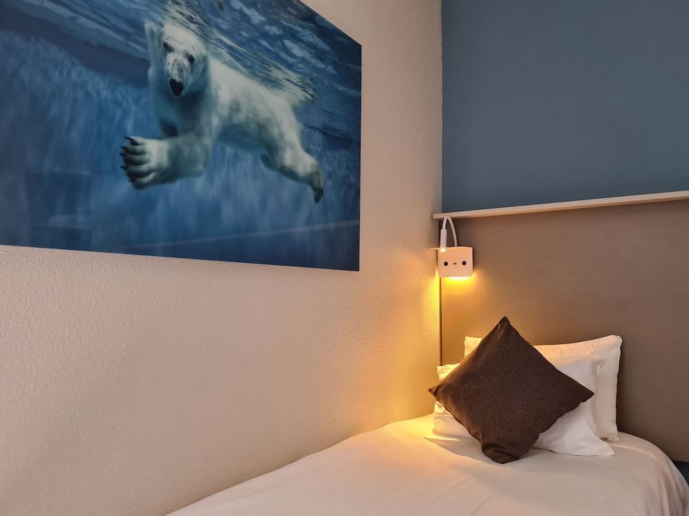 The Originals City, Hôtel Marseille Aéroport Standard Double Room 8