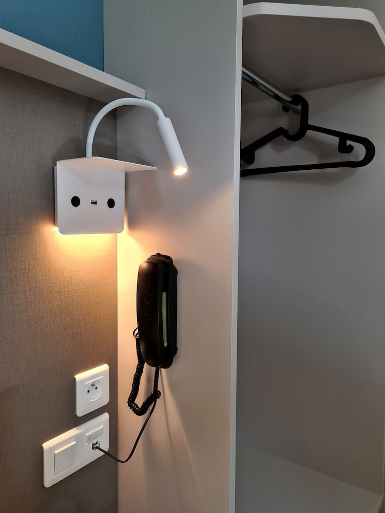 The Originals City, Hôtel Marseille Aéroport Standard Double Room 13