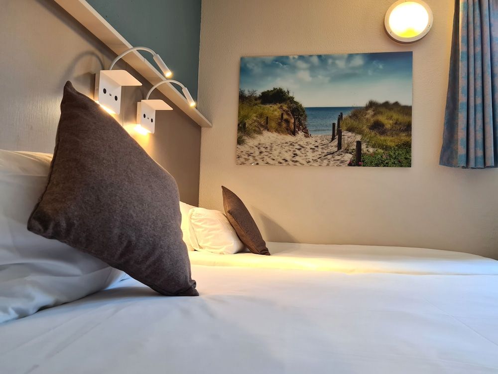 The Originals City, Hôtel Marseille Aéroport Standard Double Room 6