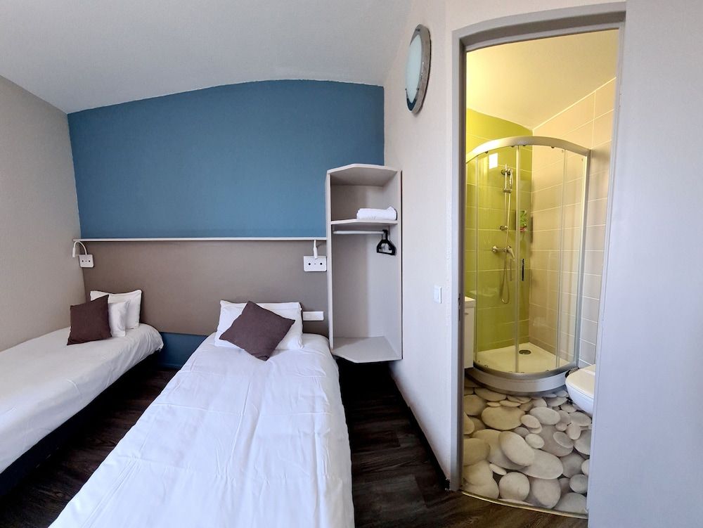 The Originals City, Hôtel Marseille Aéroport Standard Twin Room 3