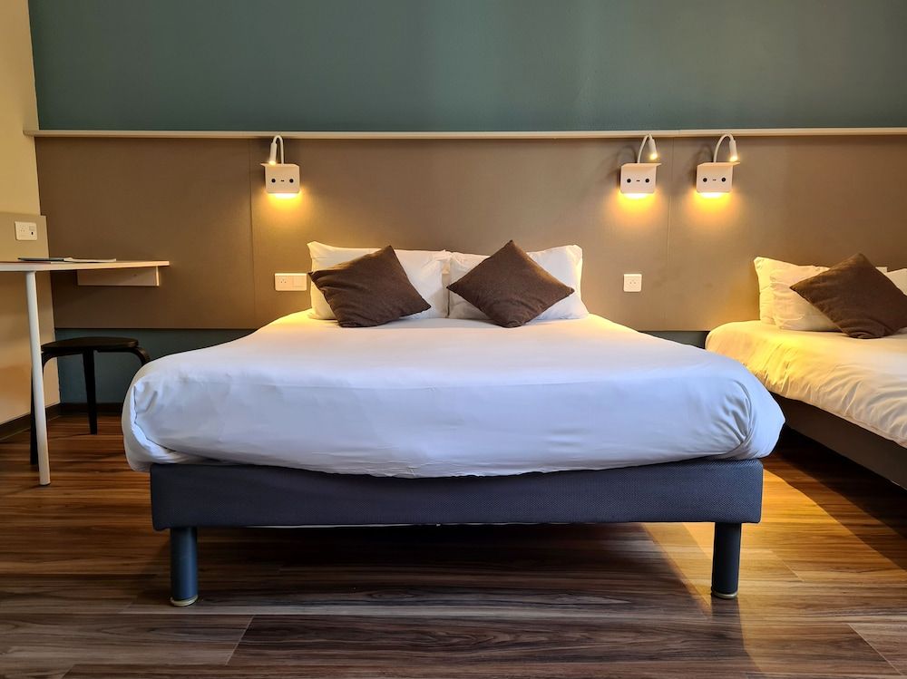 The Originals City, Hôtel Marseille Aéroport Standard Double Room 2