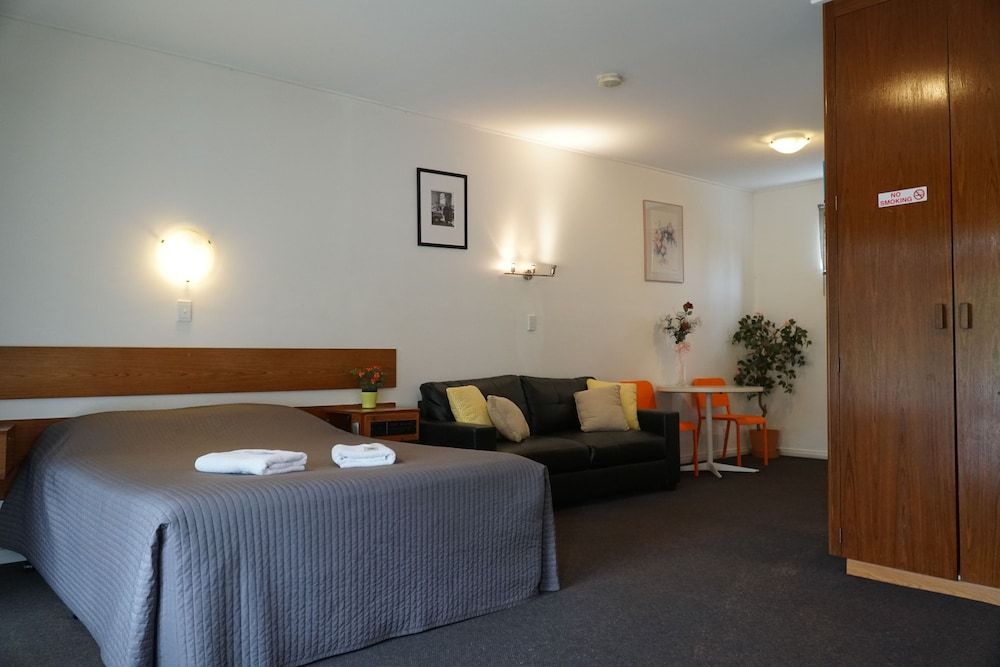 Melaleuca Lodge Queen Spa Room