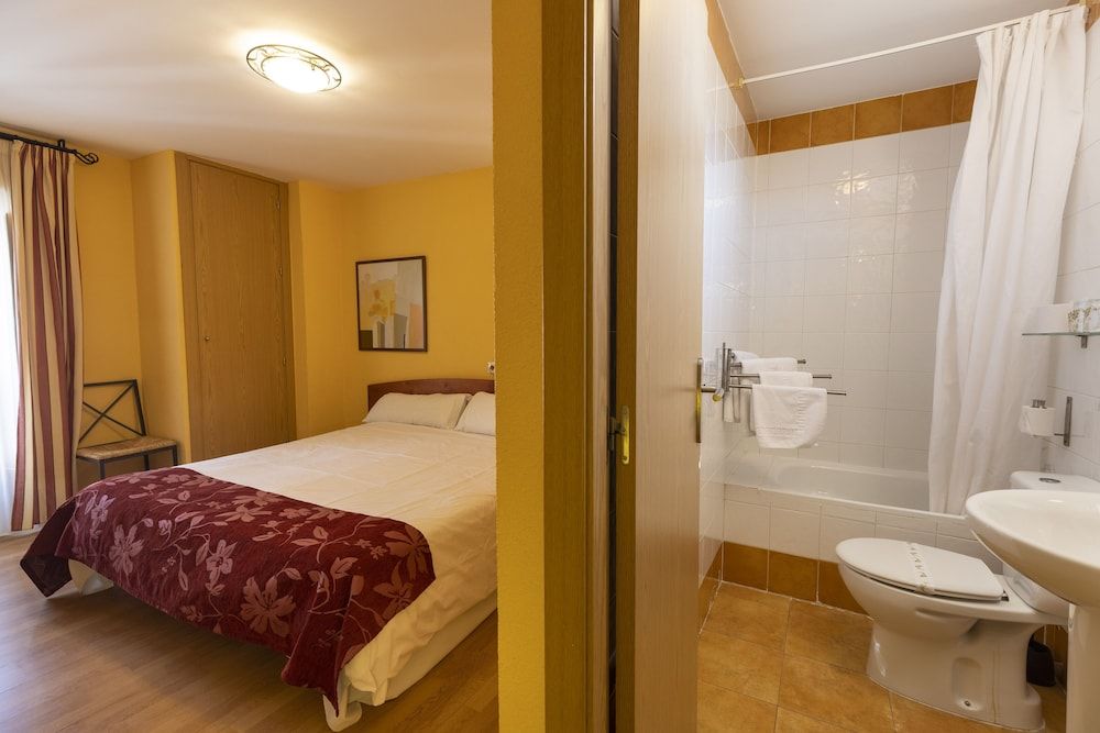 Hostal Restaurante Puerta del Alcázar Single Room 2