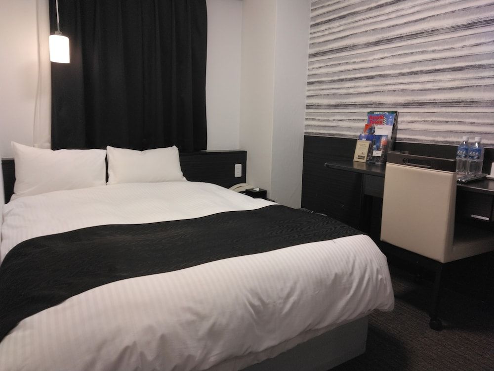 Semi double Room, Smoking