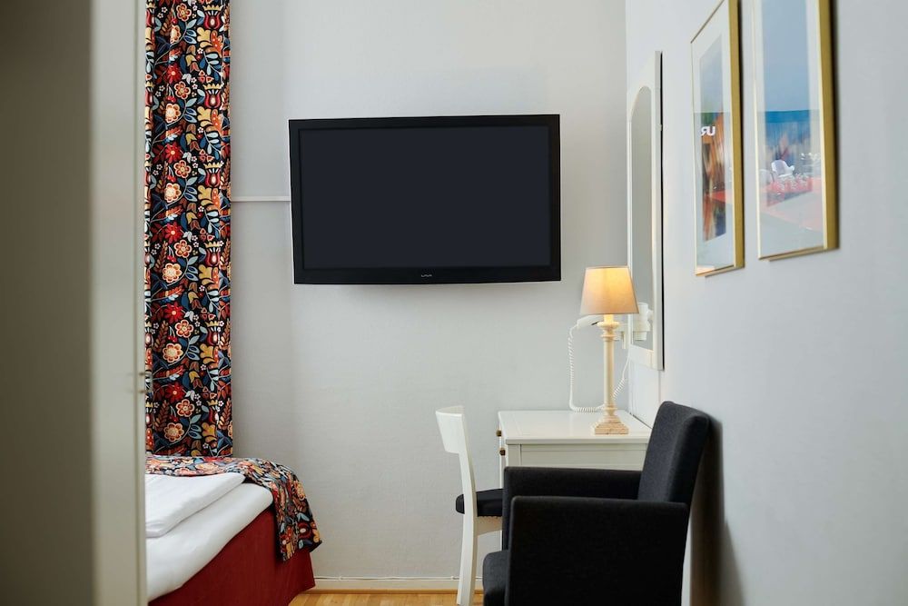 Hotel Svea, BW Signature Collection Standard Room, 2 Twin Beds, Non Smoking (Pet Friendly) 6