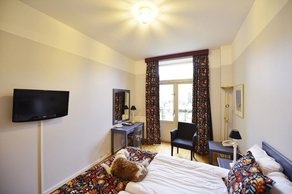 Standard Room, 2 Twin Beds, Non Smoking, Terrace (Pet Friendly)