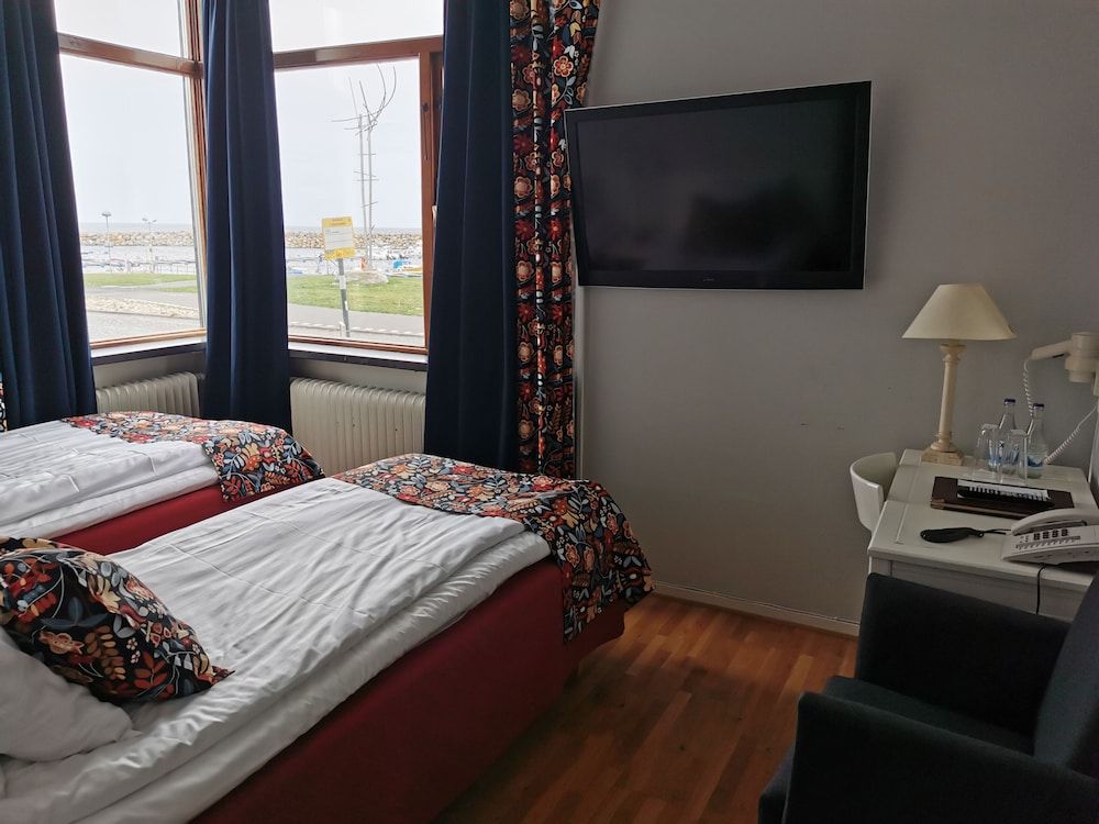 Hotel Svea, BW Signature Collection Standard Room, 2 Twin Beds, Non Smoking (Pet Friendly) 4